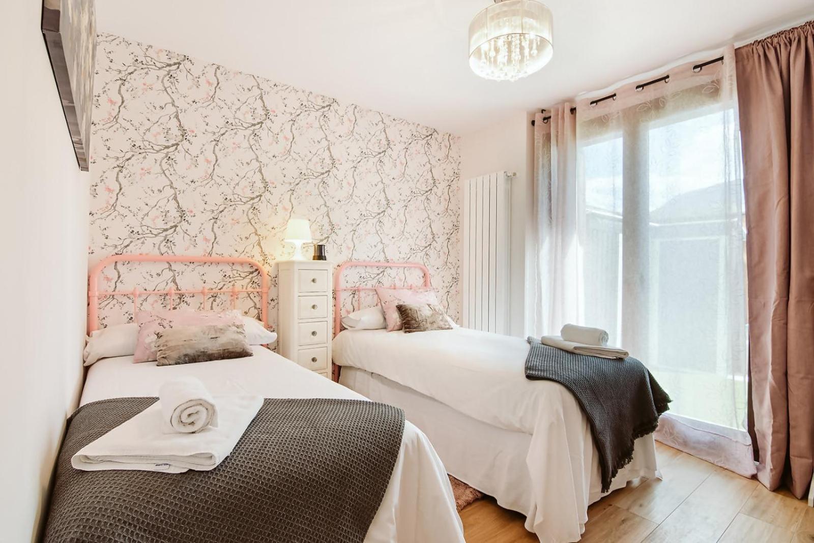 Casa Rosana Apartamento De Diseno Con Terraza Sallent de Gállego Εξωτερικό φωτογραφία
